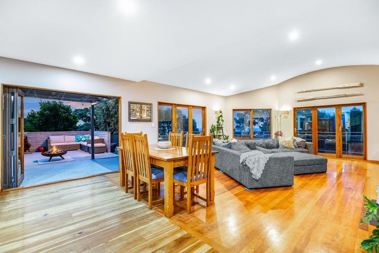 Photo of property in 13 Haunui Road, Pukerua Bay, 5026