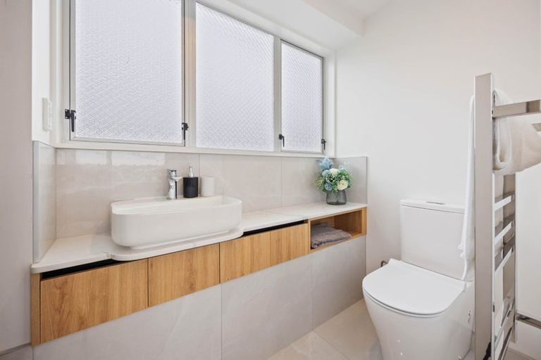 Photo of property in 34 Bucklands Beach Road, Bucklands Beach, Auckland, 2012