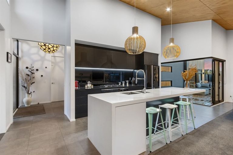 Photo of property in 32 Hinterland Drive, Prebbleton, 7604