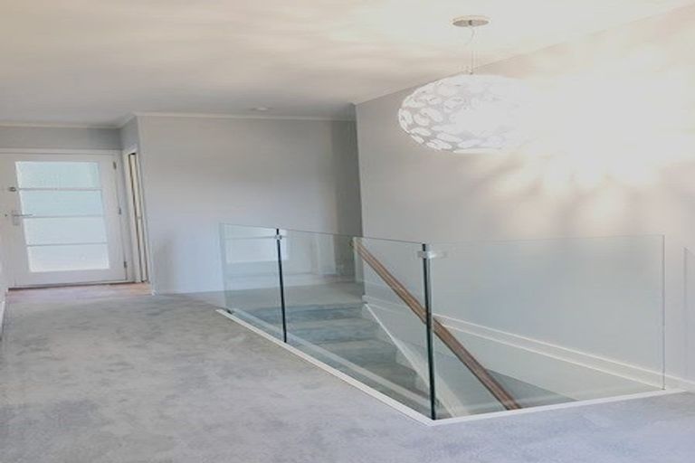 Photo of property in 16 Geordie Street, Henderson, Auckland, 0612