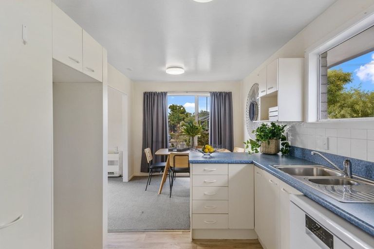 Photo of property in 472 Mairehau Road, Parklands, Christchurch, 8083