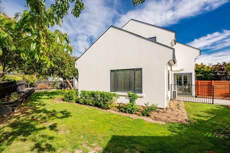 Photo of property in 25 Meadowstone Drive, Wanaka, 9305
