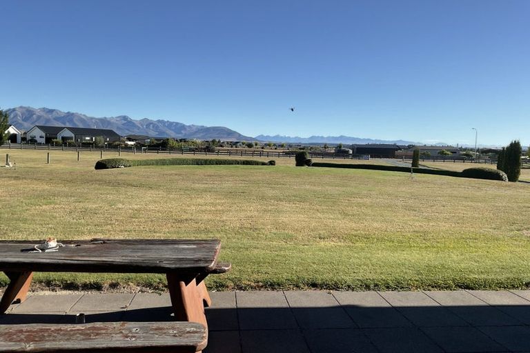 Photo of property in 19 The Drive, Twizel, 7999