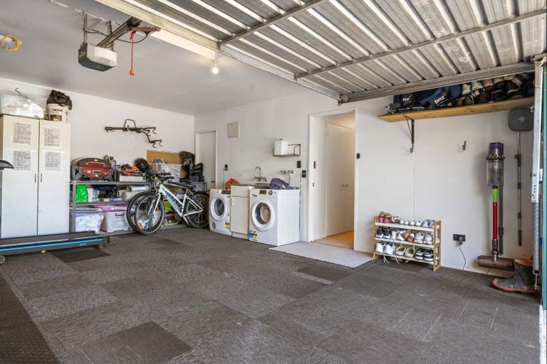 Photo of property in 89b Poplar Grove, Whalers Gate, New Plymouth, 4310