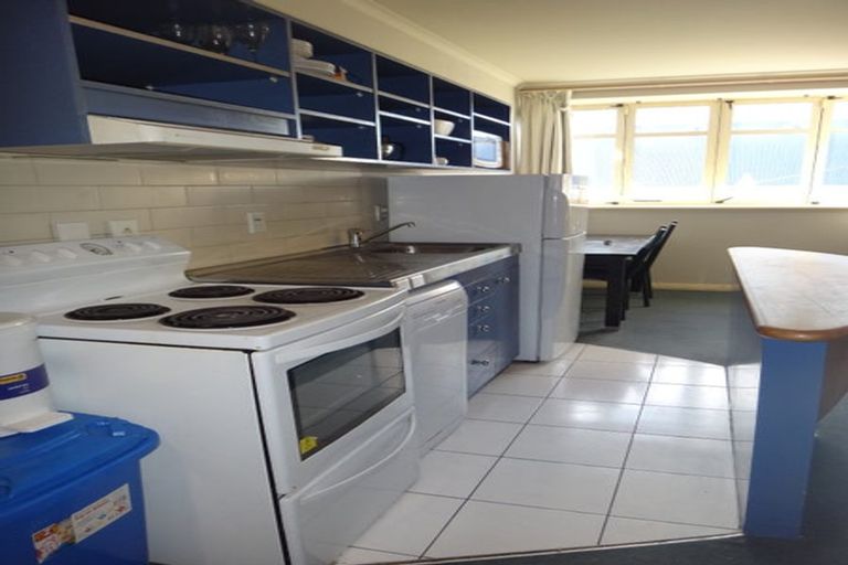 Photo of property in Quest/richard Pearse Apartment, 219u2k Willis Street, Te Aro, Wellington, 6011