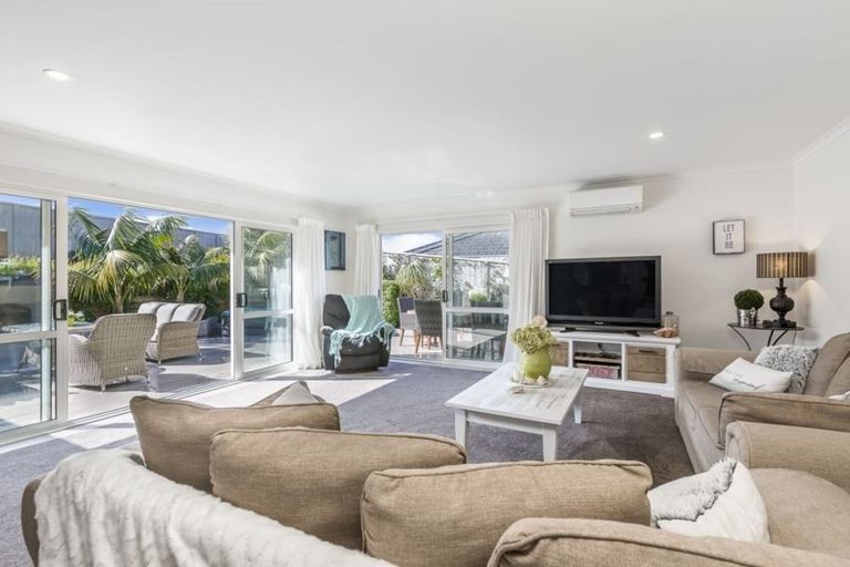 Photo of property in 4 Hapuka Close, Snells Beach, 0920