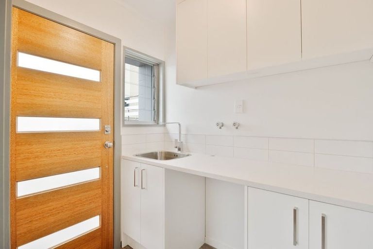 Photo of property in 1/1243 Victoria Street, Whitiora, Hamilton, 3200