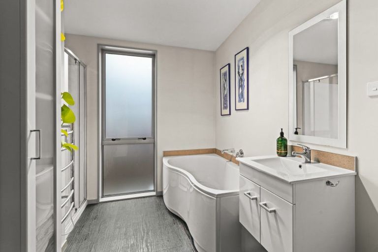 Photo of property in 2 Tokomaru Drive, Havelock North, 4130