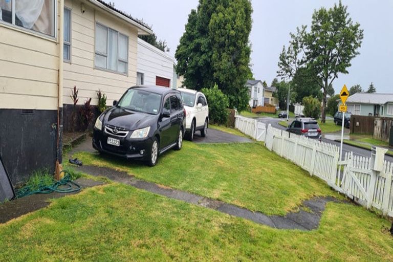 Photo of property in 119 Mahia Road, Wattle Downs, Auckland, 2103