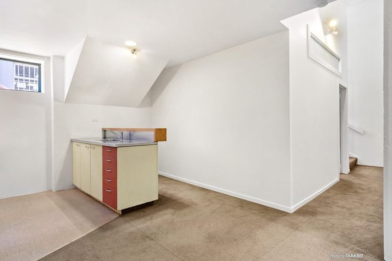 Photo of property in 10/5u Hopper Street, Mount Cook, Wellington, 6011