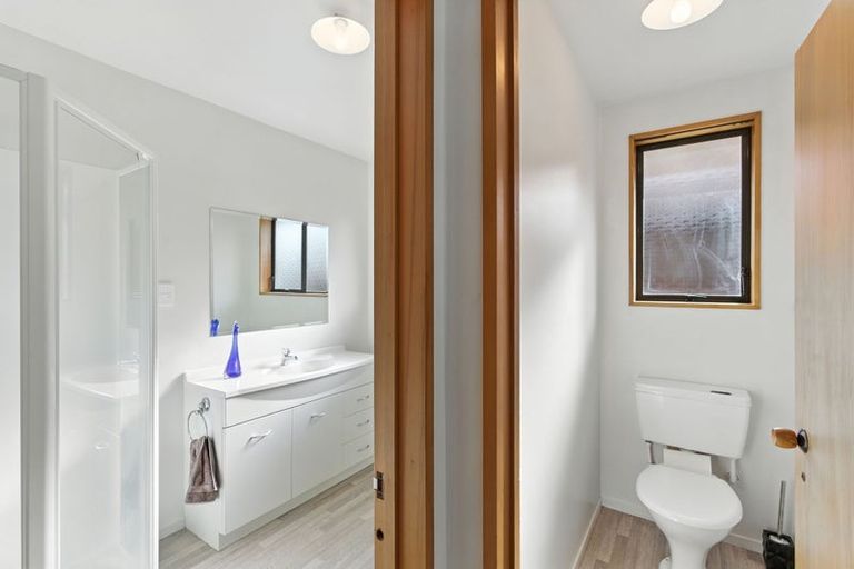 Photo of property in 1/12 Algie Place, Avonhead, Christchurch, 8042