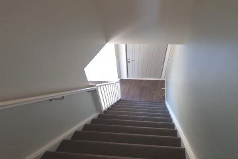 Photo of property in 32u2 Dr Taylor Terrace, Johnsonville, Wellington, 6037