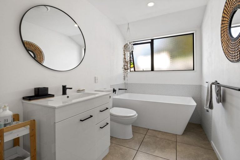 Photo of property in 14 Mcdougal Place, Kaiapoi, 7630