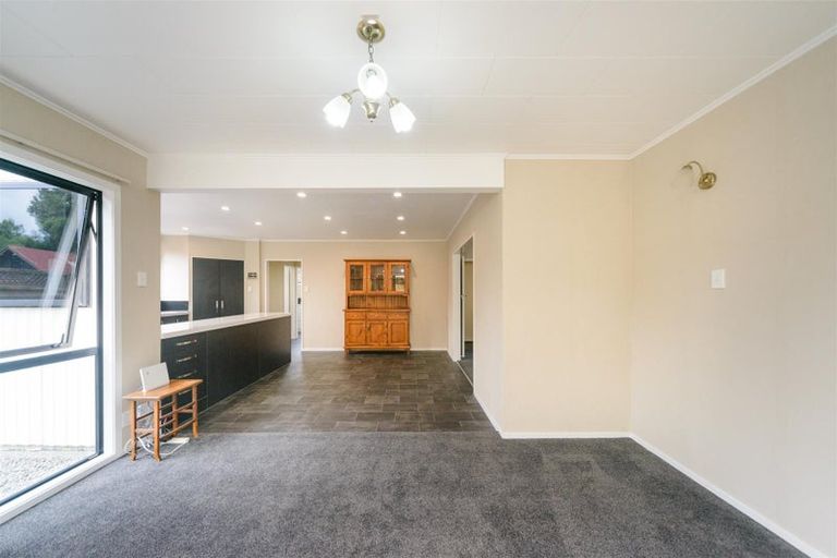Photo of property in 36 Wanganui Road, Marton, 4710