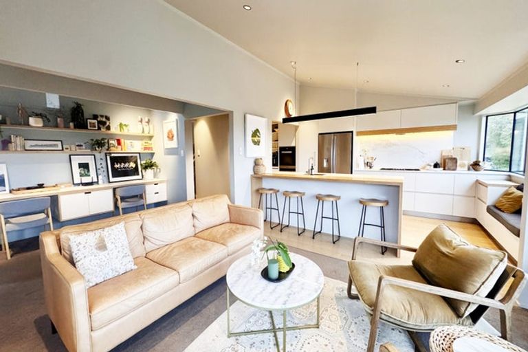 Photo of property in 15 Harper Street, Chatswood, Auckland, 0626