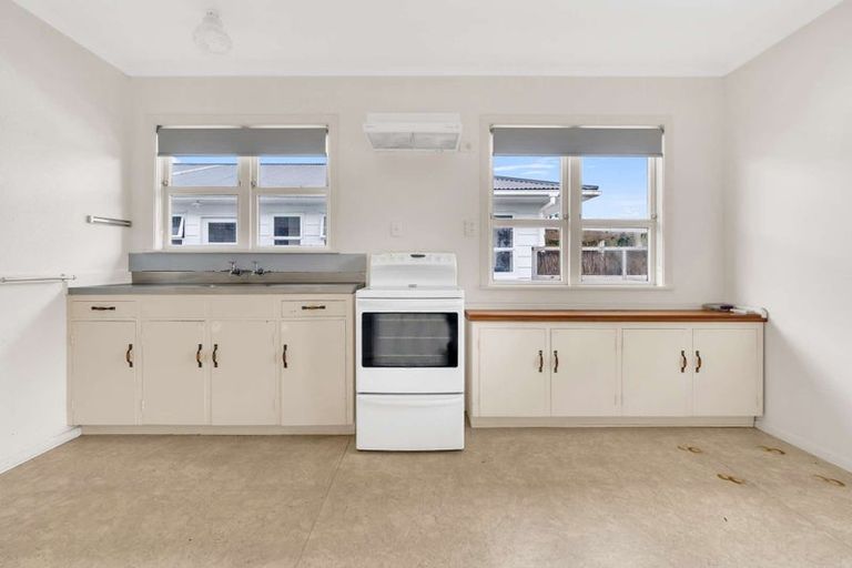 Photo of property in 14b Doment Crescent, Orewa, 0931