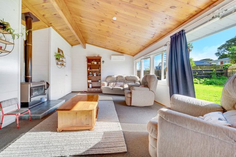 Photo of property in 32 Ingram Street, Papakura, 2110