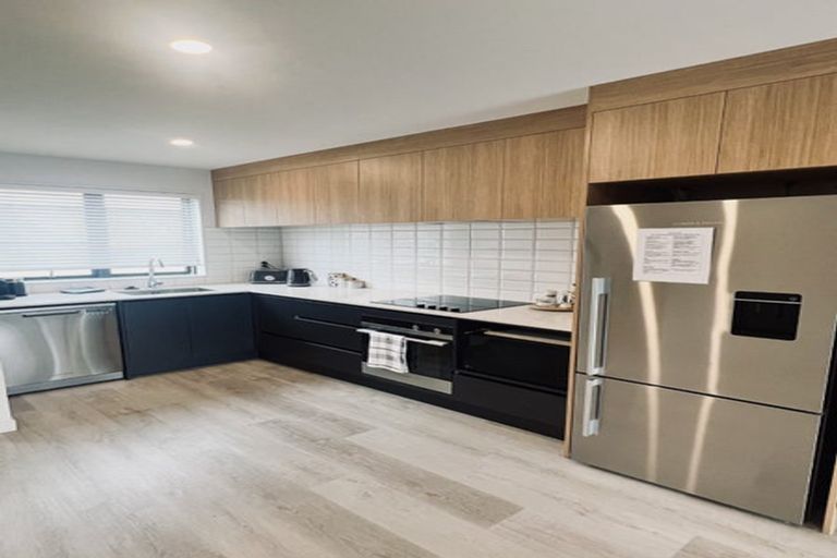 Photo of property in 6 Parenga Lane, Kumeu, 0810