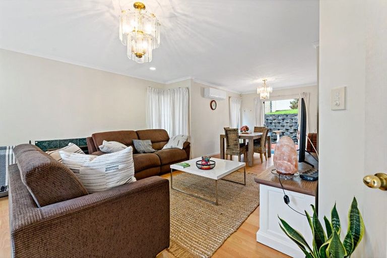 Photo of property in 25 Bronte Place, Somerville, Auckland, 2014