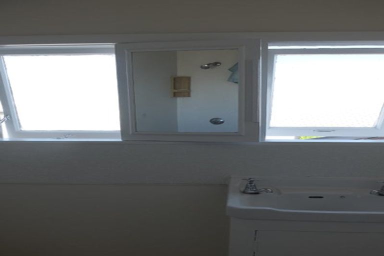 Photo of property in 1/160 Edgeware Road, Edgeware, Christchurch, 8013