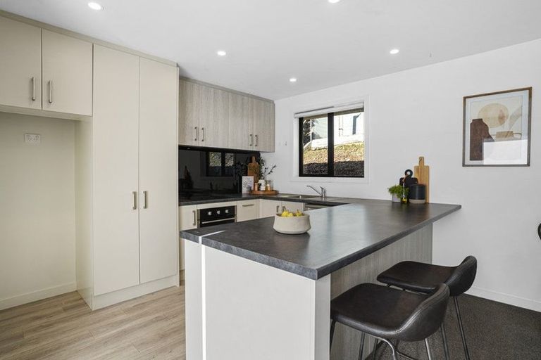 Photo of property in 202 Centaurus Road, Saint Martins, Christchurch, 8022