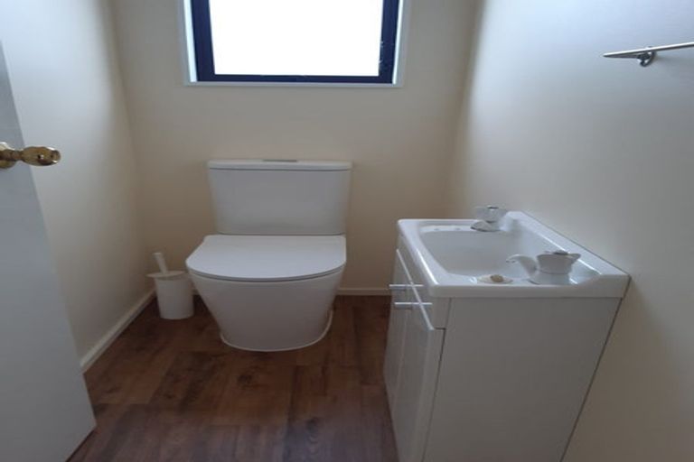 Photo of property in 17 Hillary Crescent, Upper Riccarton, Christchurch, 8041