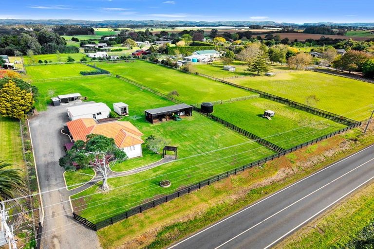 Photo of property in 217 Glenbrook Station Road, Glenbrook, Waiuku, 2681
