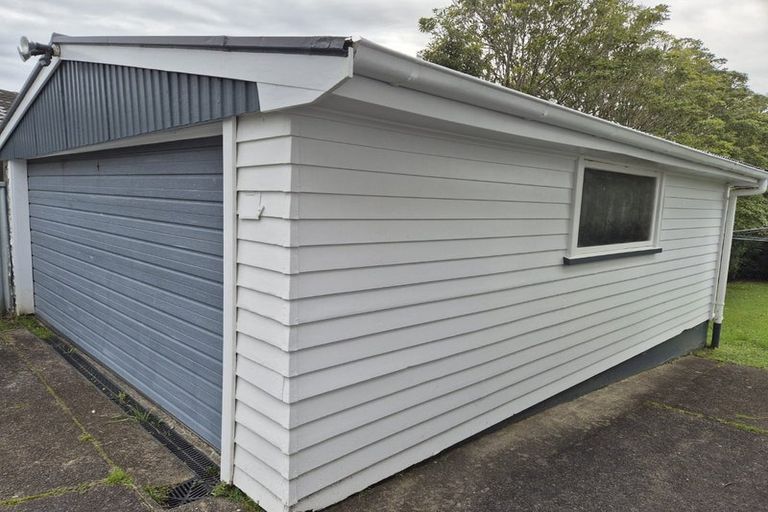 Photo of property in 40 Forest Hill Road, Henderson, Auckland, 0612