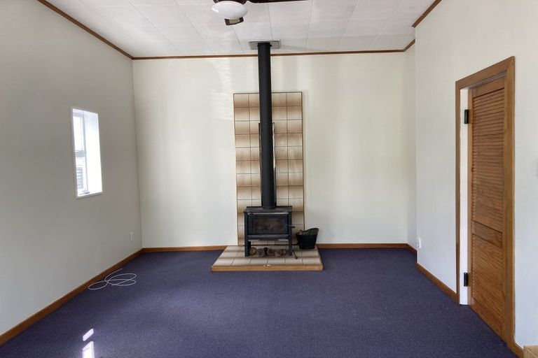 Photo of property in 27 Mckinley Crescent, Brooklyn, Wellington, 6021