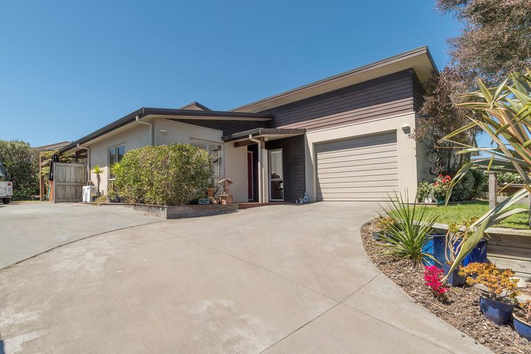 Photo of property in 3 Lark Place, Welcome Bay, Tauranga, 3112