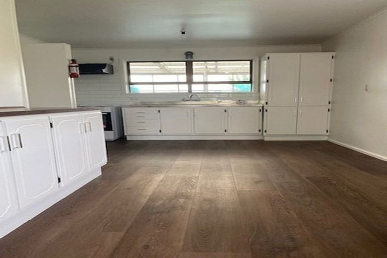 Photo of property in 17 Flanders Avenue, Onekawa, Napier, 4110