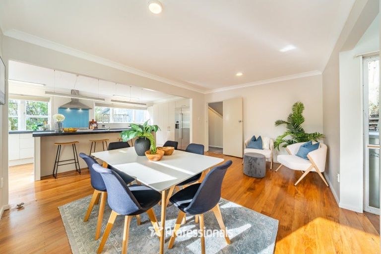 Photo of property in 108 Normandale Road, Normandale, Lower Hutt, 5010