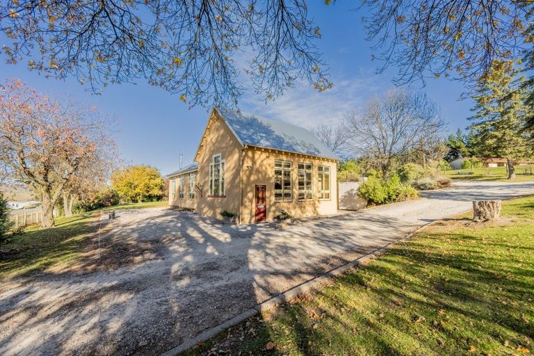 Photo of property in 9125 Hyde-middlemarch Road, Hyde, Ranfurly, 9397