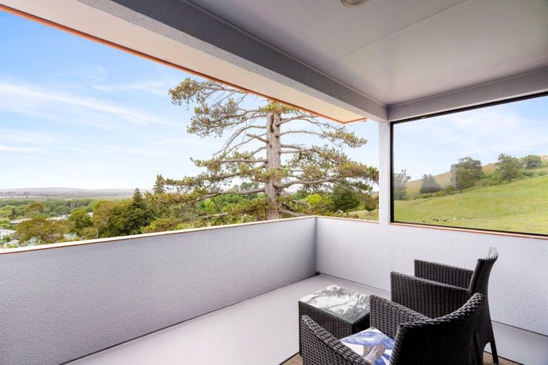 Photo of property in 89a Churchill Drive, Taradale, Napier, 4112