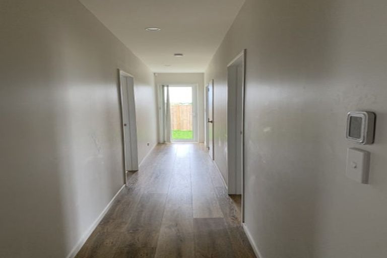 Photo of property in 17 Kapia Drive, Takanini, 2112