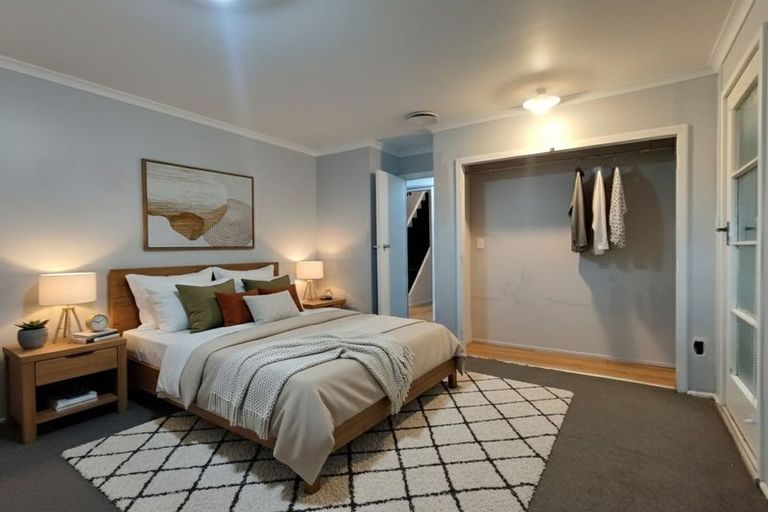 Photo of property in 32 Castle Crescent, Stokes Valley, Lower Hutt, 5019