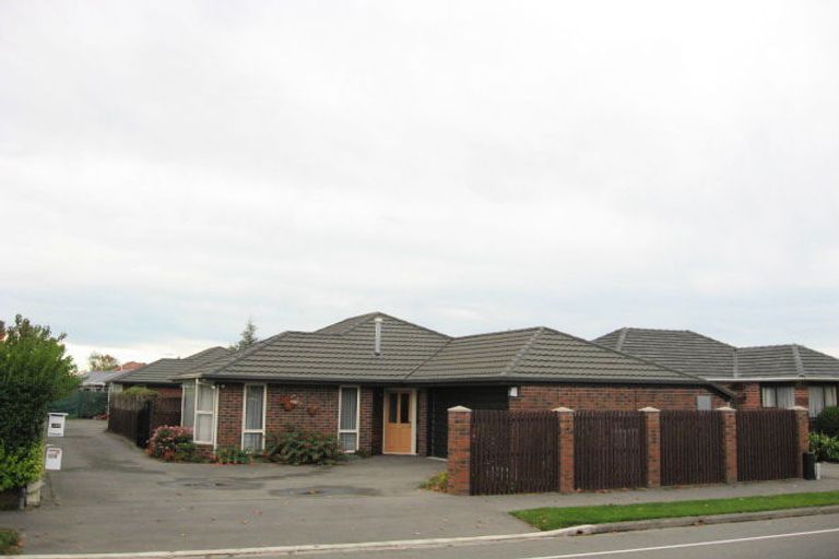 Photo of property in 128 Yaldhurst Road, Sockburn, Christchurch, 8042