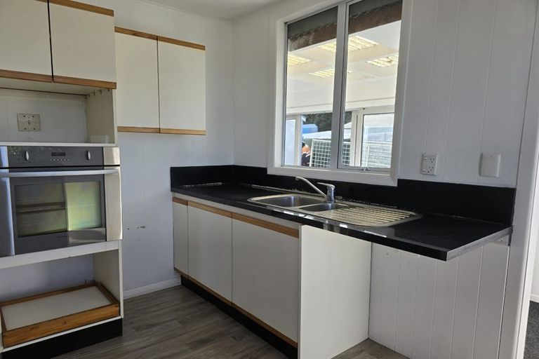 Photo of property in 12 Whangaimoana Beach Road, Whangaimoana, Featherston, 5772