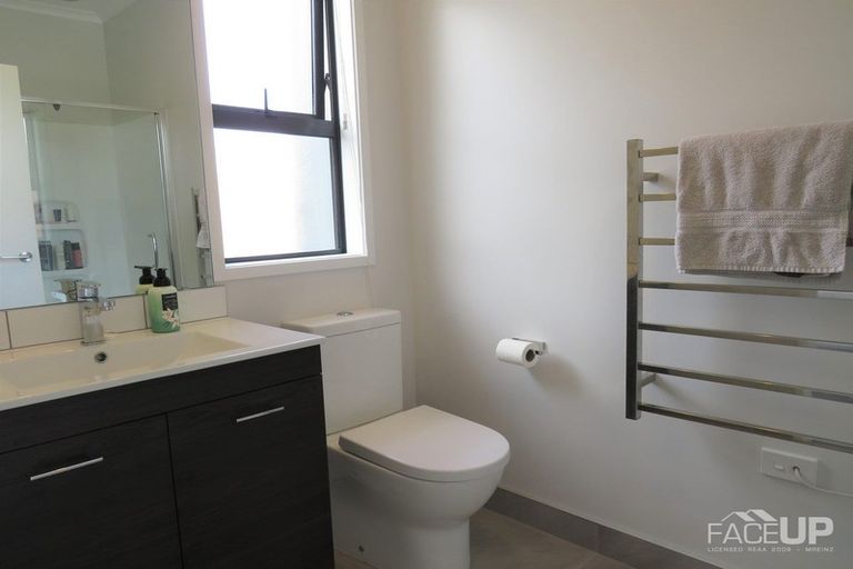 Photo of property in 4 Sidney Wallingford Way, Hobsonville, Auckland, 0616