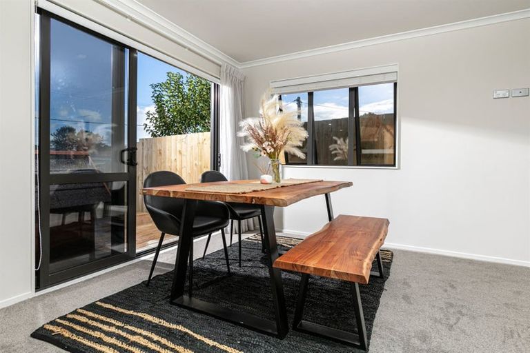 Photo of property in 9a Kingdale Road, Henderson, Auckland, 0610