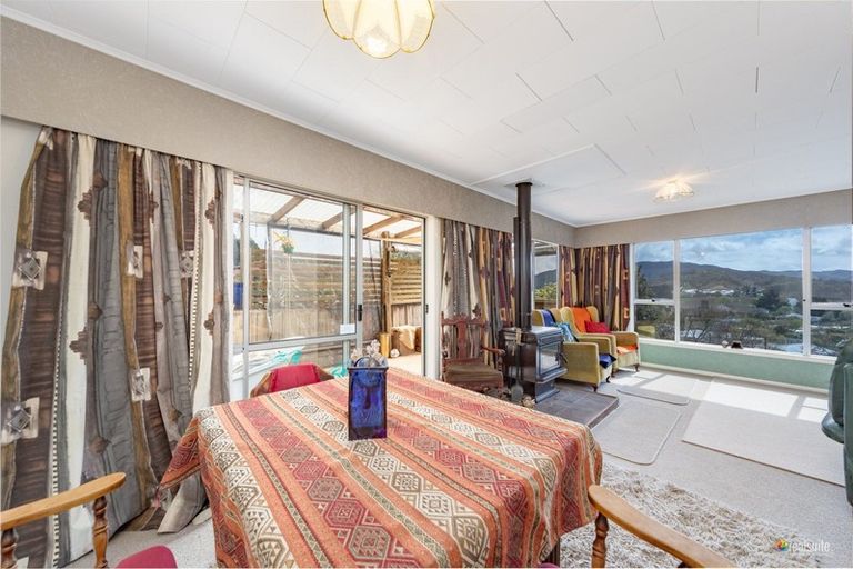 Photo of property in 31 Fraser Street, Wainuiomata, Lower Hutt, 5014
