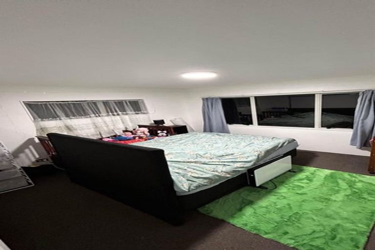 Photo of property in 8 Hastings Grove, Wainuiomata, Lower Hutt, 5014