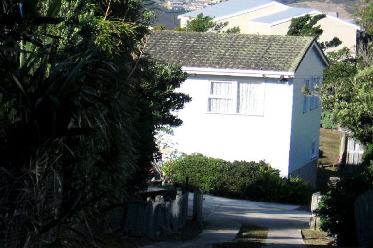 Photo of property in 5 Rakihau Place, Titahi Bay, Porirua, 5022