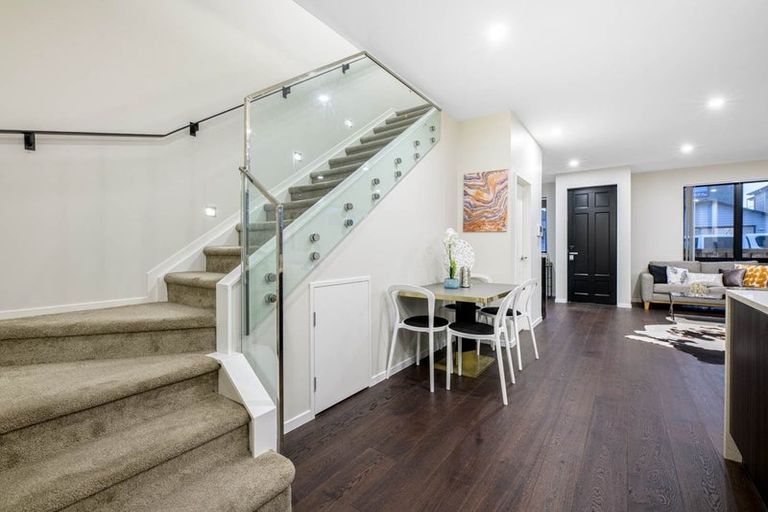 Photo of property in 15 Silvereye Road, Hobsonville, Auckland, 0616