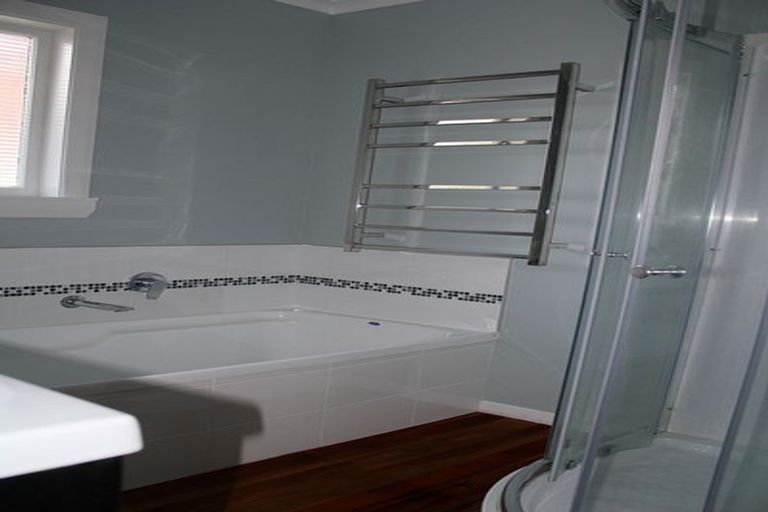 Photo of property in 14 Torbay Street, Brooklands, New Plymouth, 4310