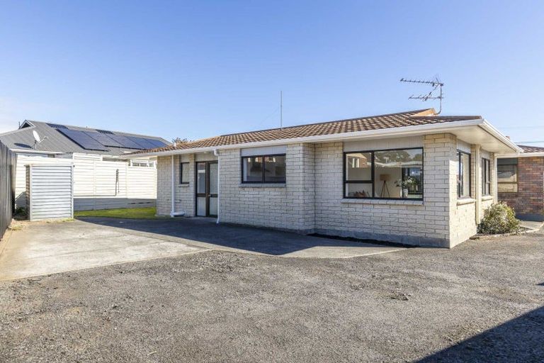 Photo of property in 13 Tukapa Street, Westown, New Plymouth, 4310