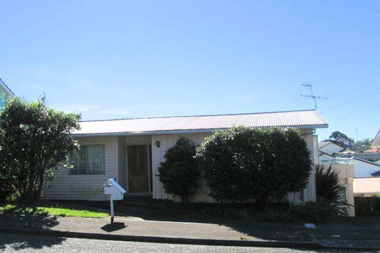 Photo of property in 20 Kahikatea Grove, Paparangi, Wellington, 6037