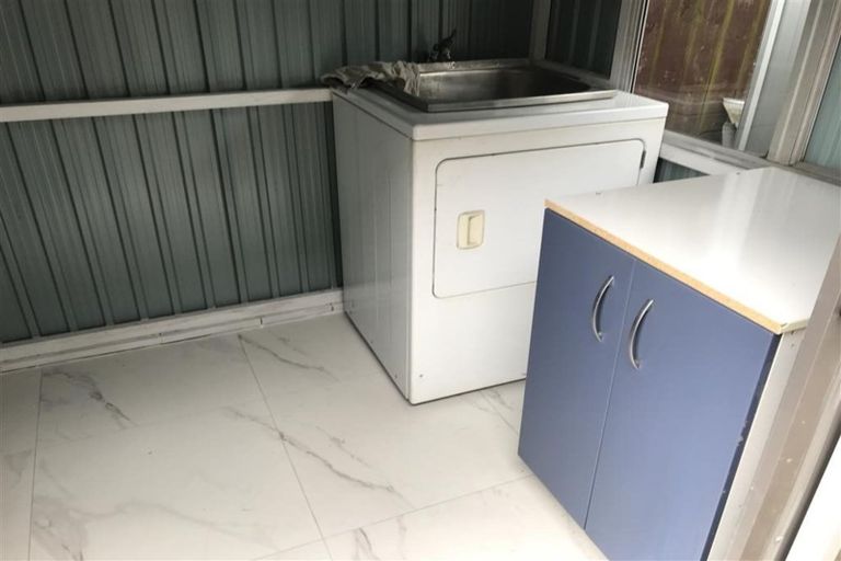 Photo of property in 6a Buller Crescent, Manurewa, Auckland, 2102