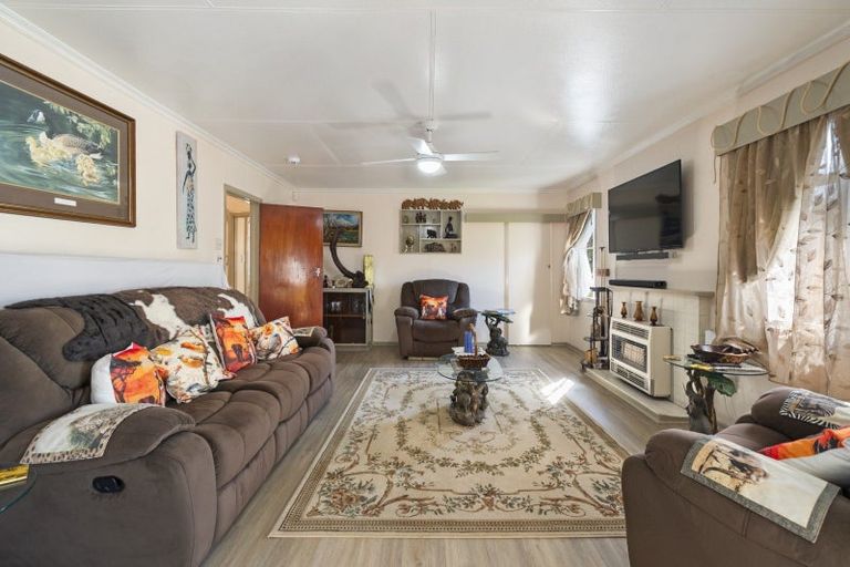 Photo of property in 6 Milne Street, Sanson, 4817