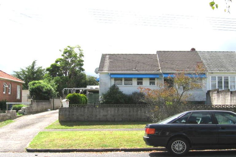 Photo of property in 3 Mayville Avenue, New Lynn, Auckland, 0600